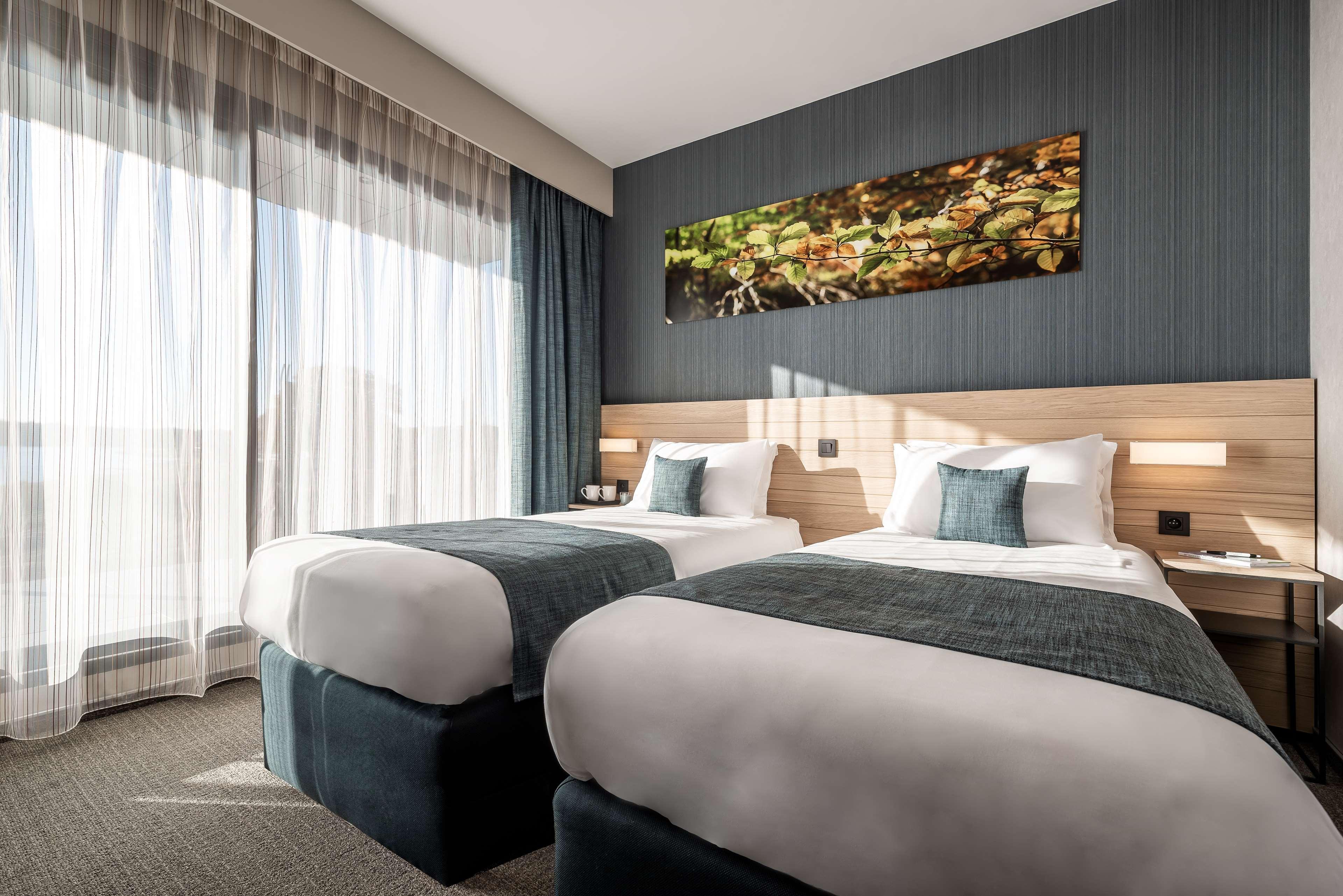 Golden Lakes Hotel Boussu-lez-Walcourt Екстер'єр фото