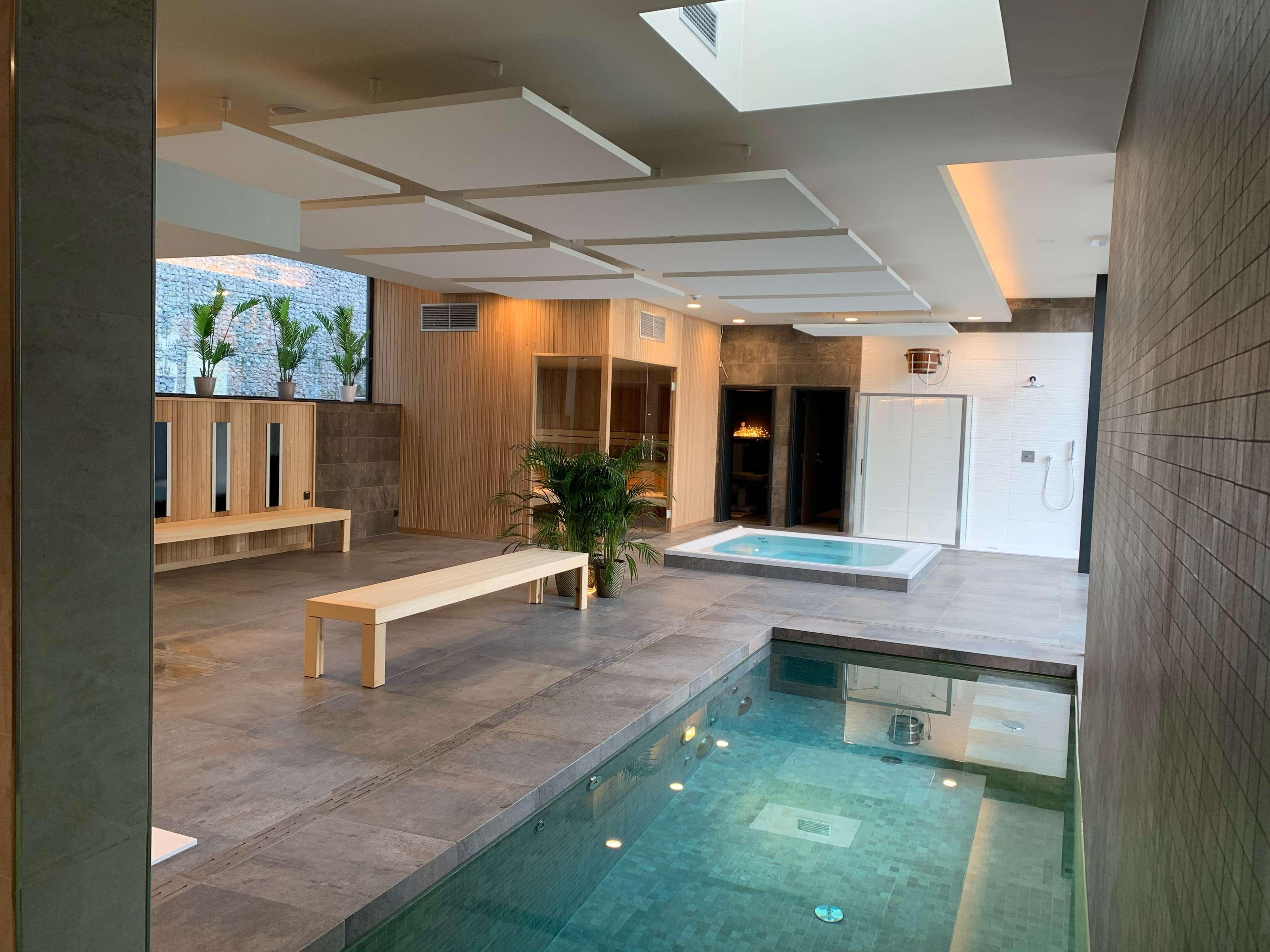 Golden Lakes Hotel Boussu-lez-Walcourt Екстер'єр фото