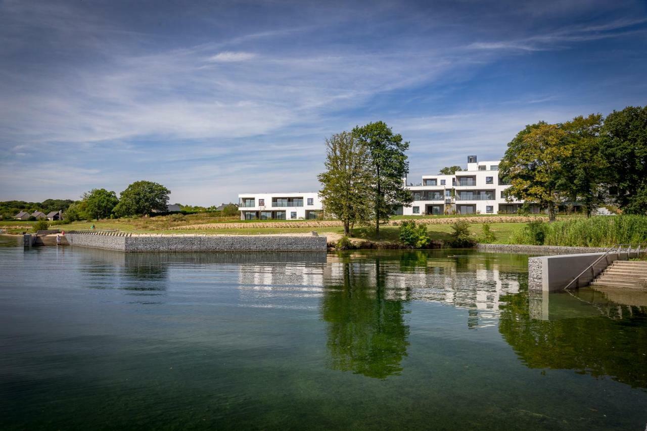 Golden Lakes Hotel Boussu-lez-Walcourt Екстер'єр фото